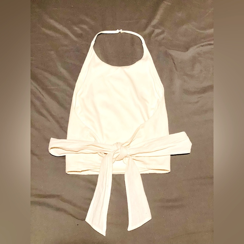 Anthropologie Cream Linen Halter Top - Size Medium ~
Chic & Lined with Tie-Back!